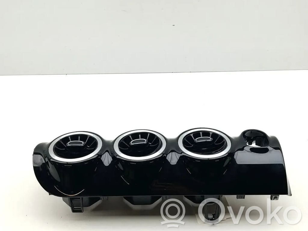 Mercedes-Benz CLA C118 X118 Moldura protectora de la rejilla de ventilación del panel 