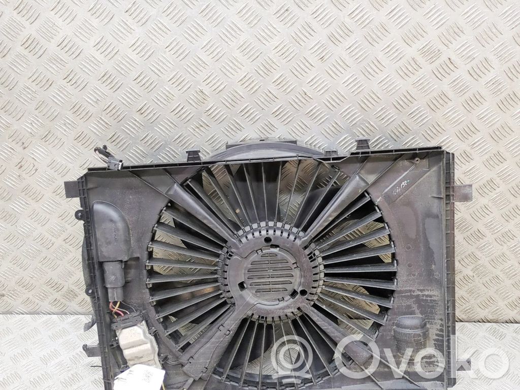 Mercedes-Benz E A207 Kale ventilateur de radiateur refroidissement moteur 