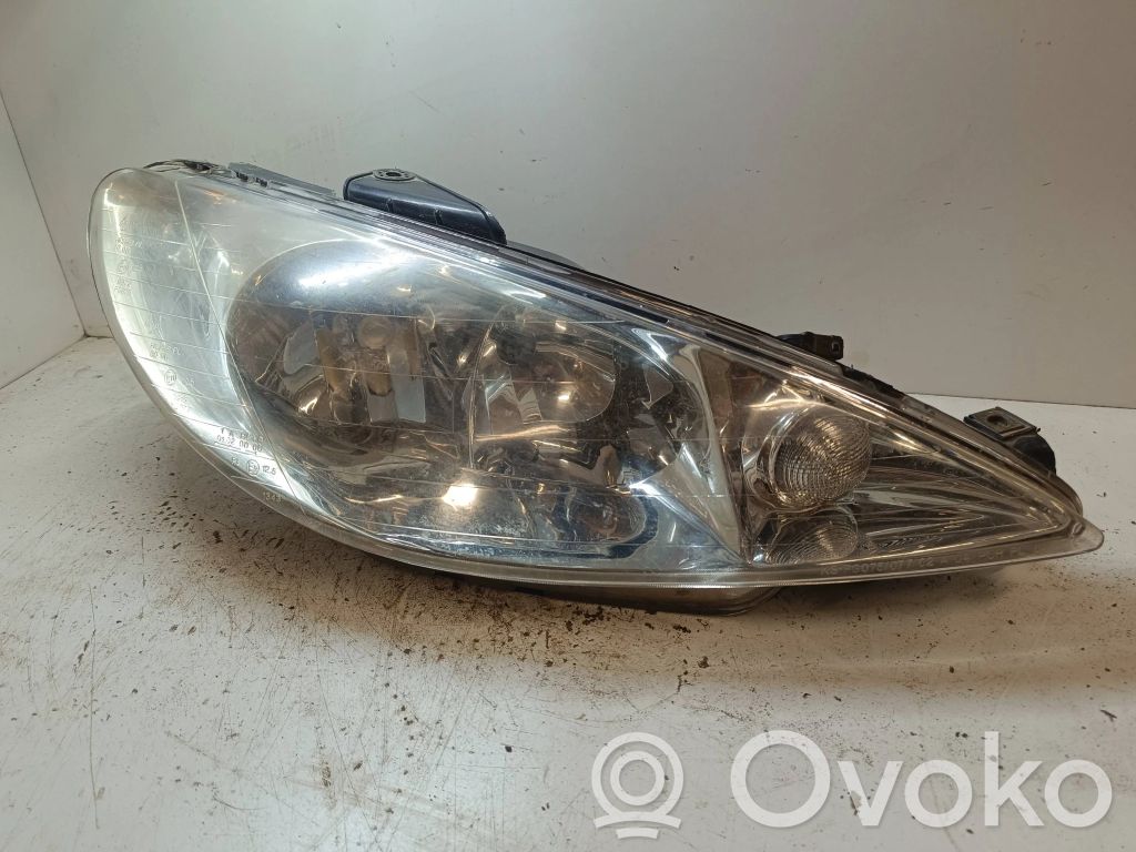 Peugeot 206 Lampa przednia 