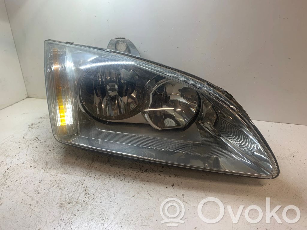 Ford Focus Scheinwerfer 