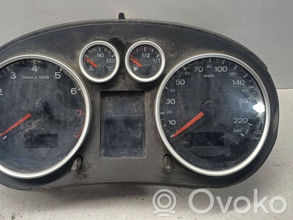 Speedometer (instrument cluster)   8Z0920,81117994