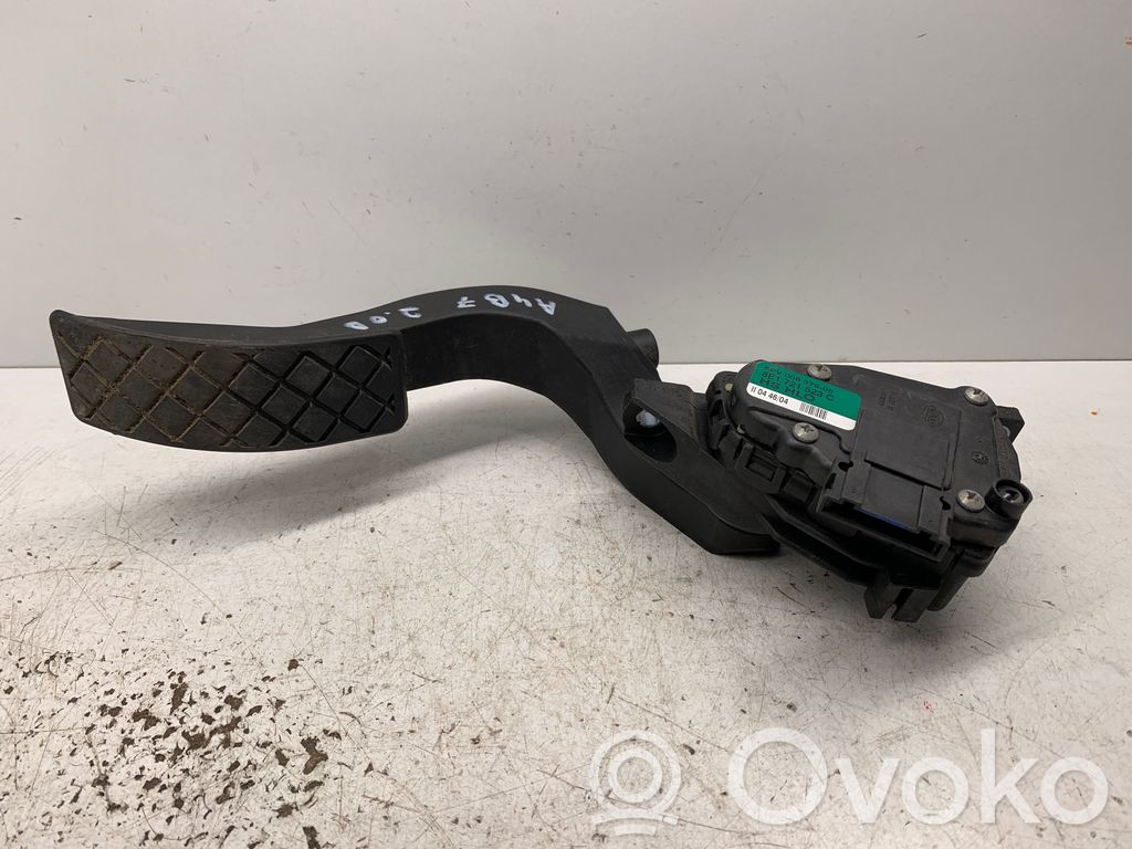 Audi A4 S4 B7 8E 8H Accelerator throttle pedal 