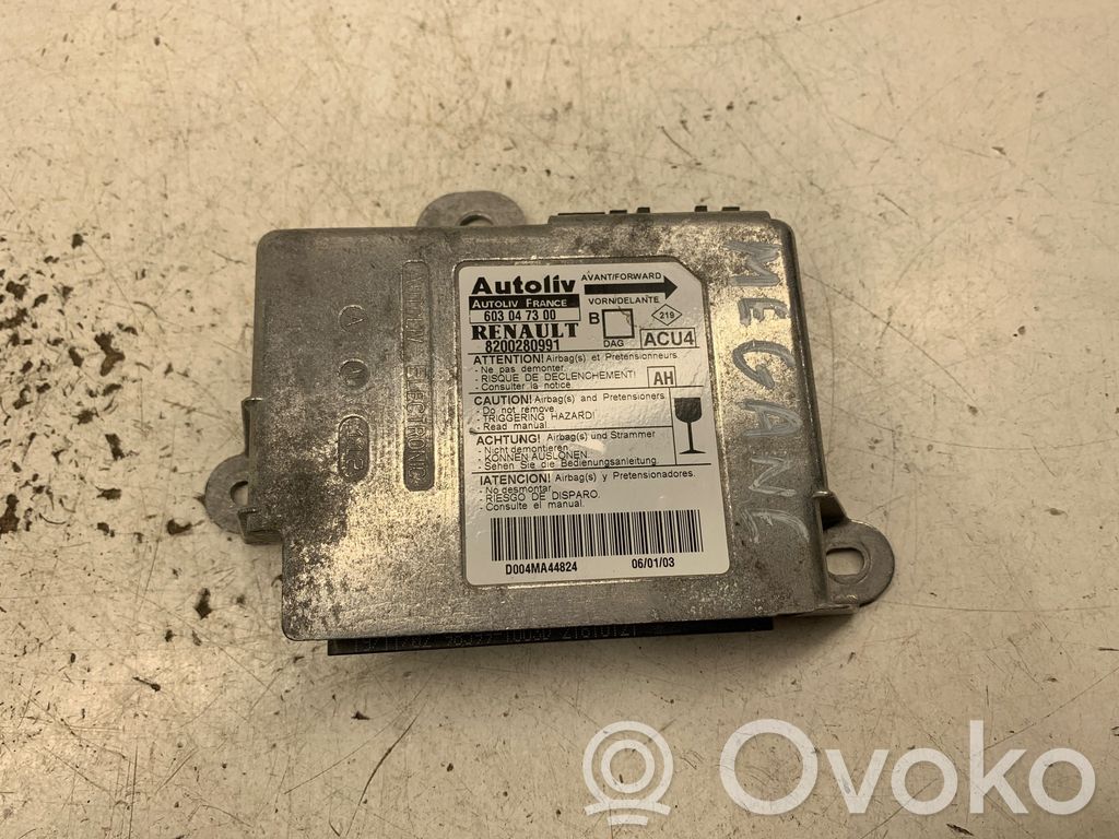 Renault Megane II Airbag control unit/module 