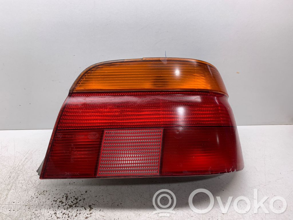 BMW 5 E39 Galinis žibintas kėbule 