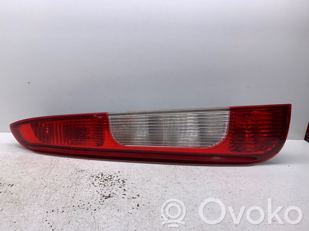 Ford Focus C-MAX Galinis žibintas kėbule 