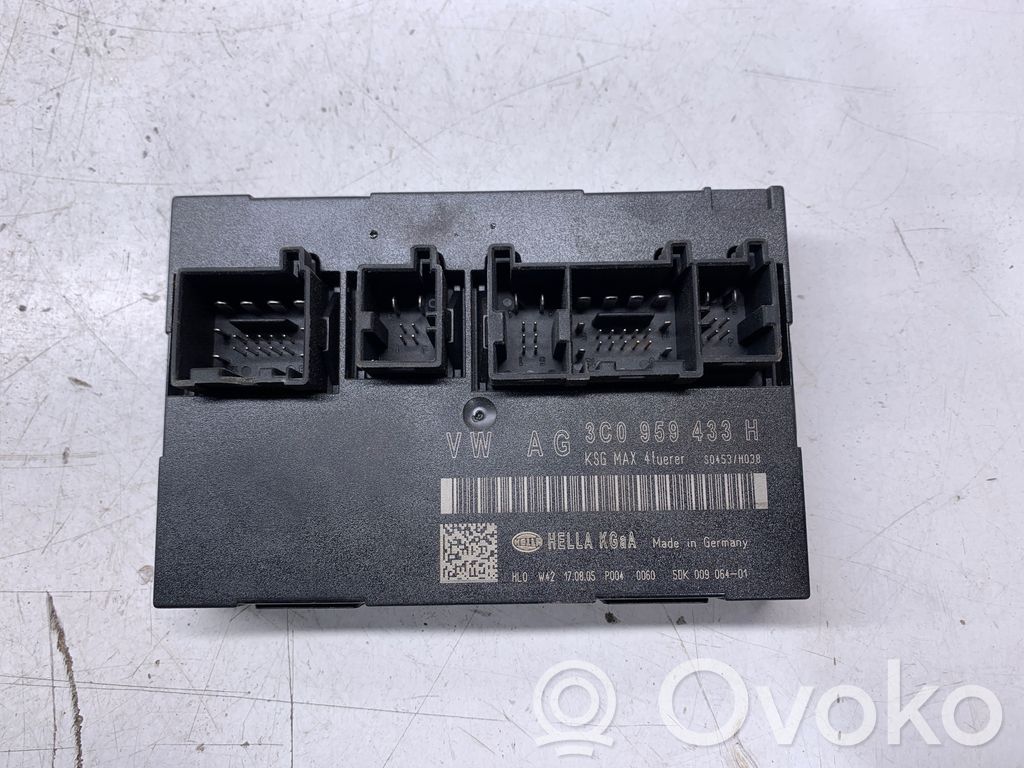 Volkswagen PASSAT B6 Väylän ohjainlaite 
