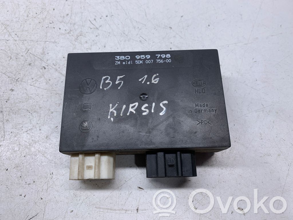 Volkswagen PASSAT B5 Module confort 