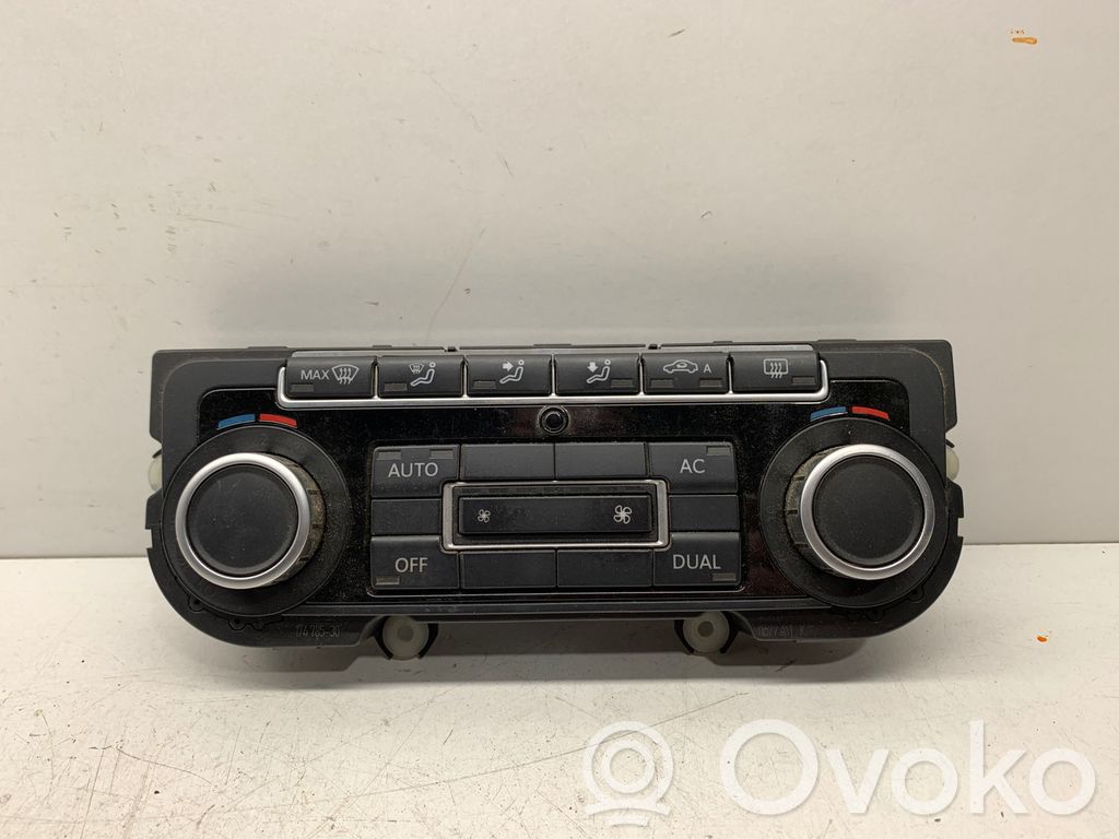 Volkswagen Golf VI Climate control unit 