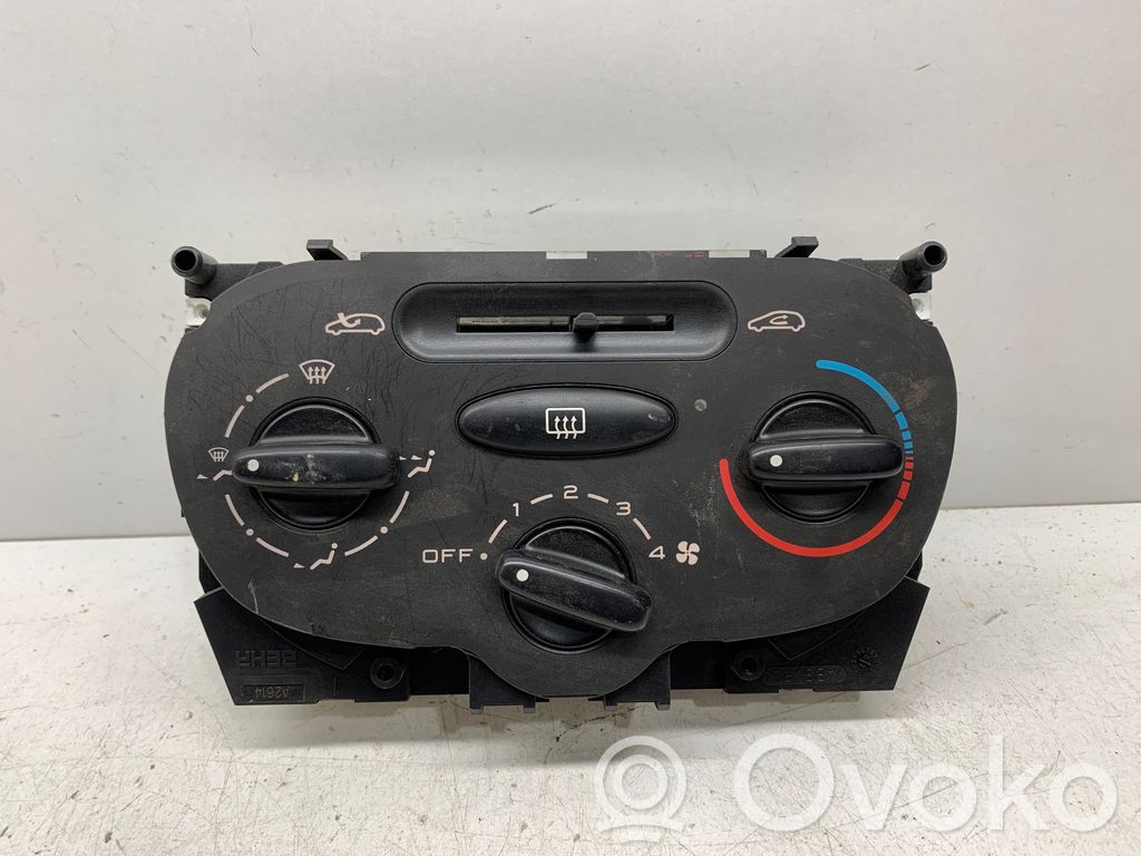 Peugeot 206 Climate control unit 