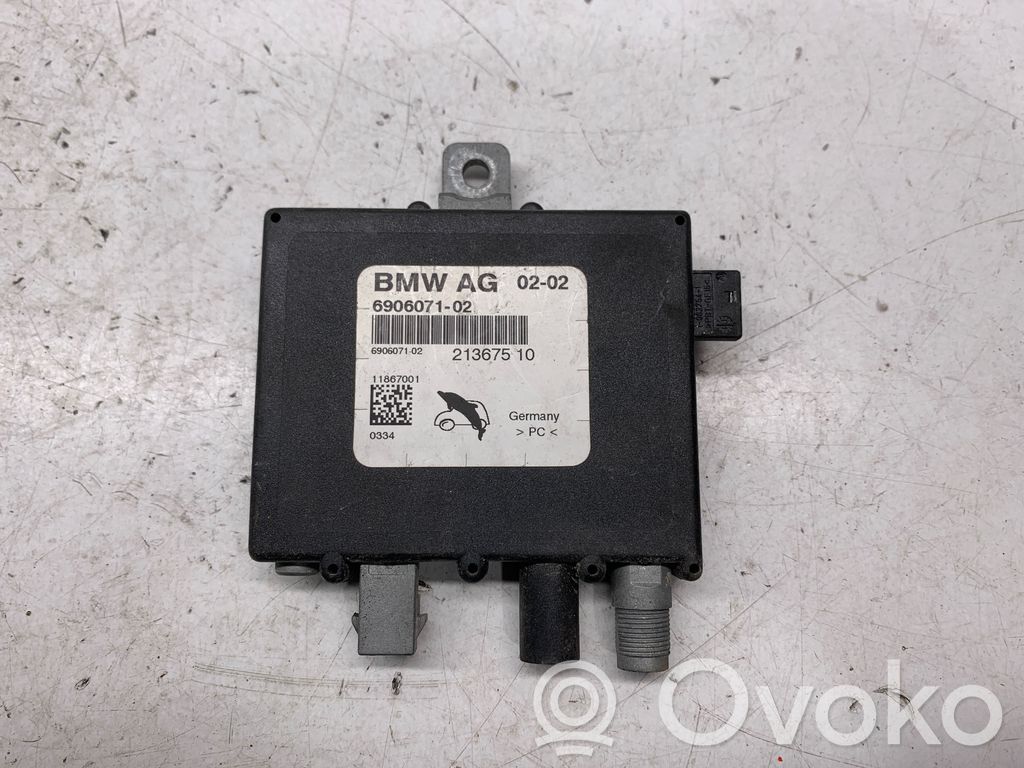 BMW 3 E46 Antenos stiprintuvas 