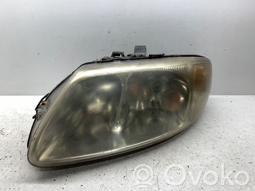 Chrysler Voyager Headlight/headlamp 