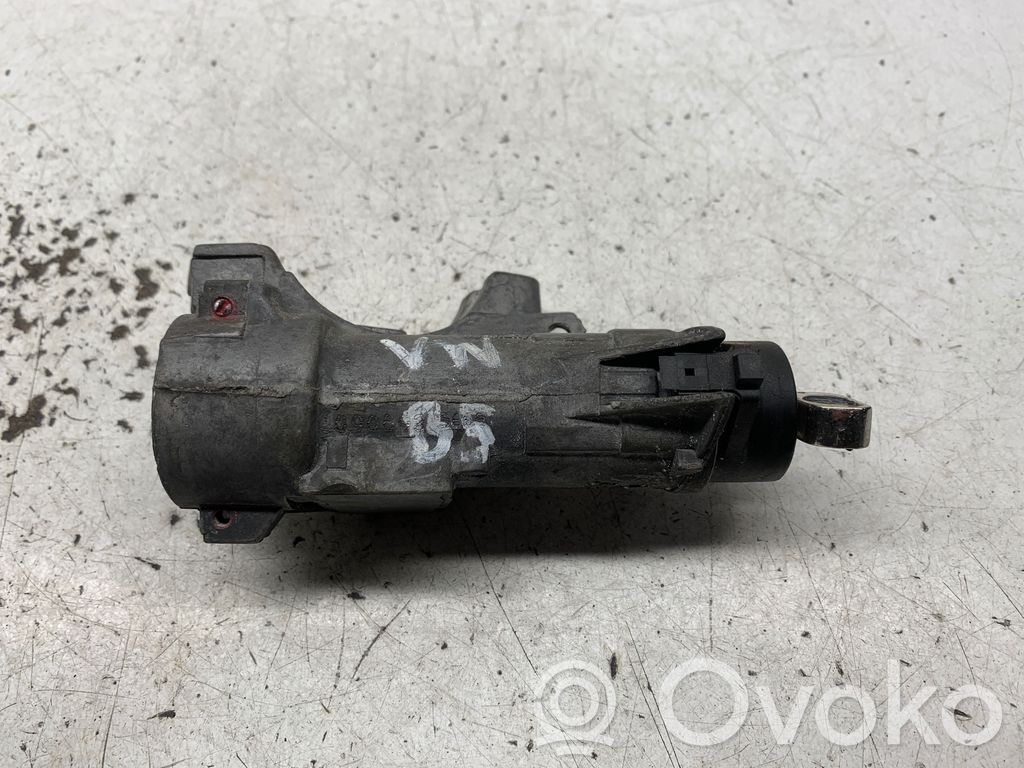 Volkswagen PASSAT B5 Ignition lock 
