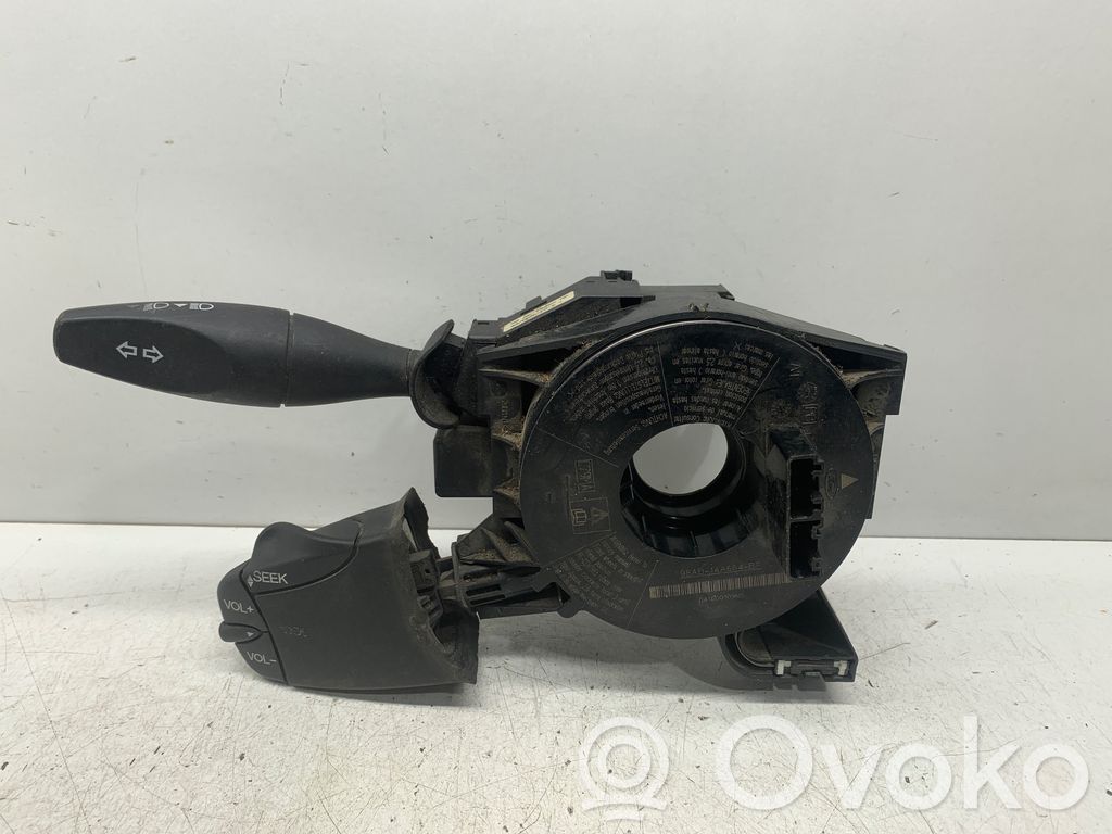 Ford Focus Wiper turn signal indicator stalk/switch 
