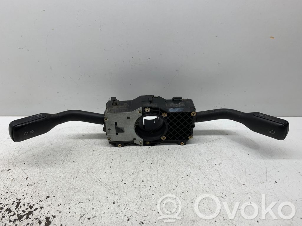 Audi 80 90 S2 B4 Interruptor/palanca de limpiador de luz de giro 