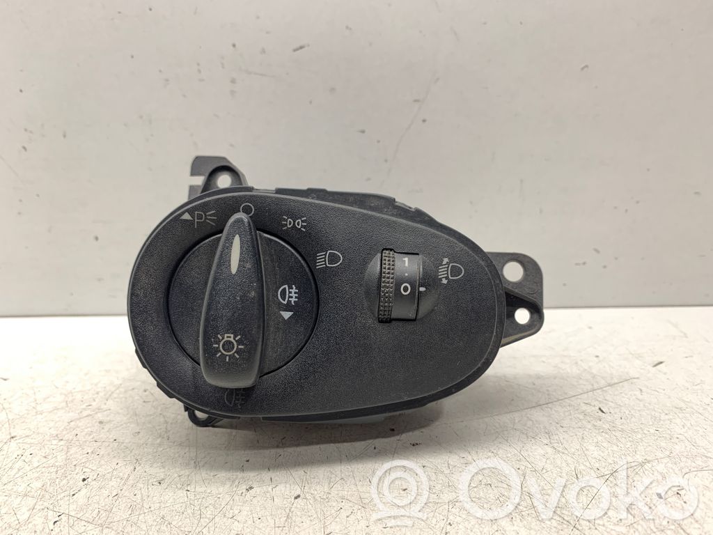 Ford Focus Light switch 