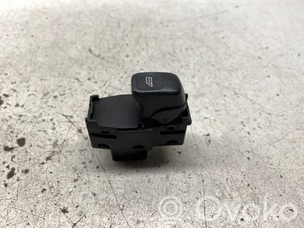 Volvo V70 Electric window control switch 