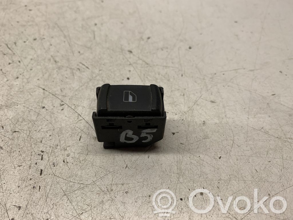 Volkswagen PASSAT B5 Interruptor del elevalunas eléctrico 