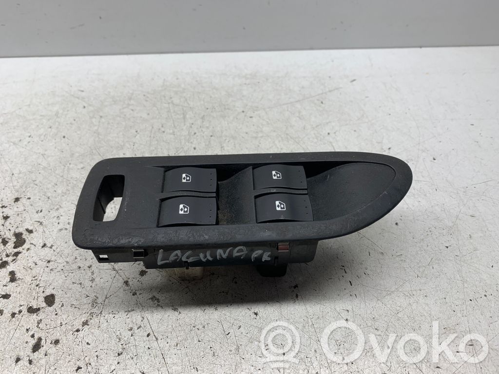 Renault Laguna II Electric window control switch 