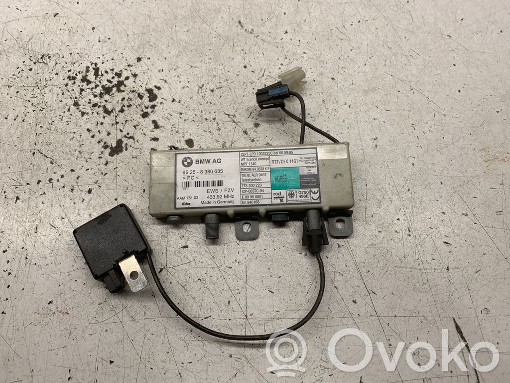 BMW 5 E39 Antenos stiprintuvas 