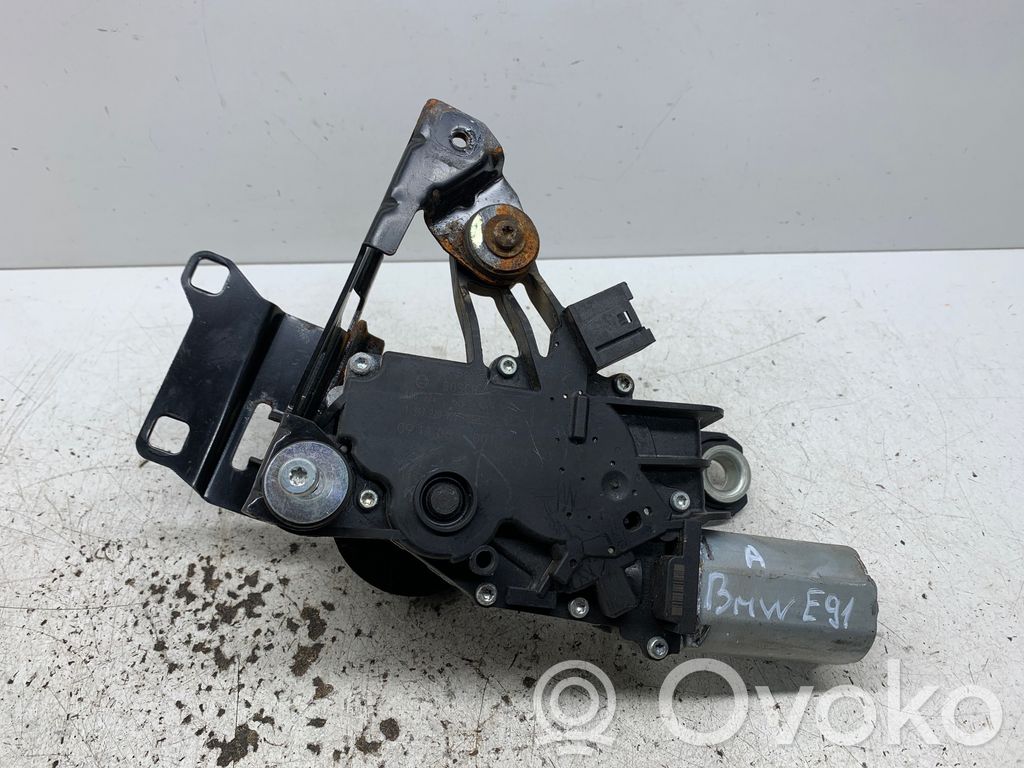 BMW 3 E90 E91 Galinio stiklo valytuvo varikliukas 