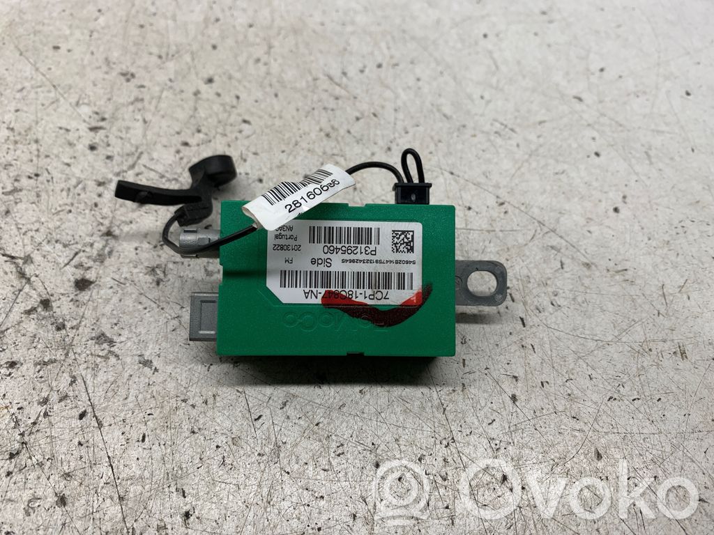 Volvo V70 Antenos stiprintuvas 