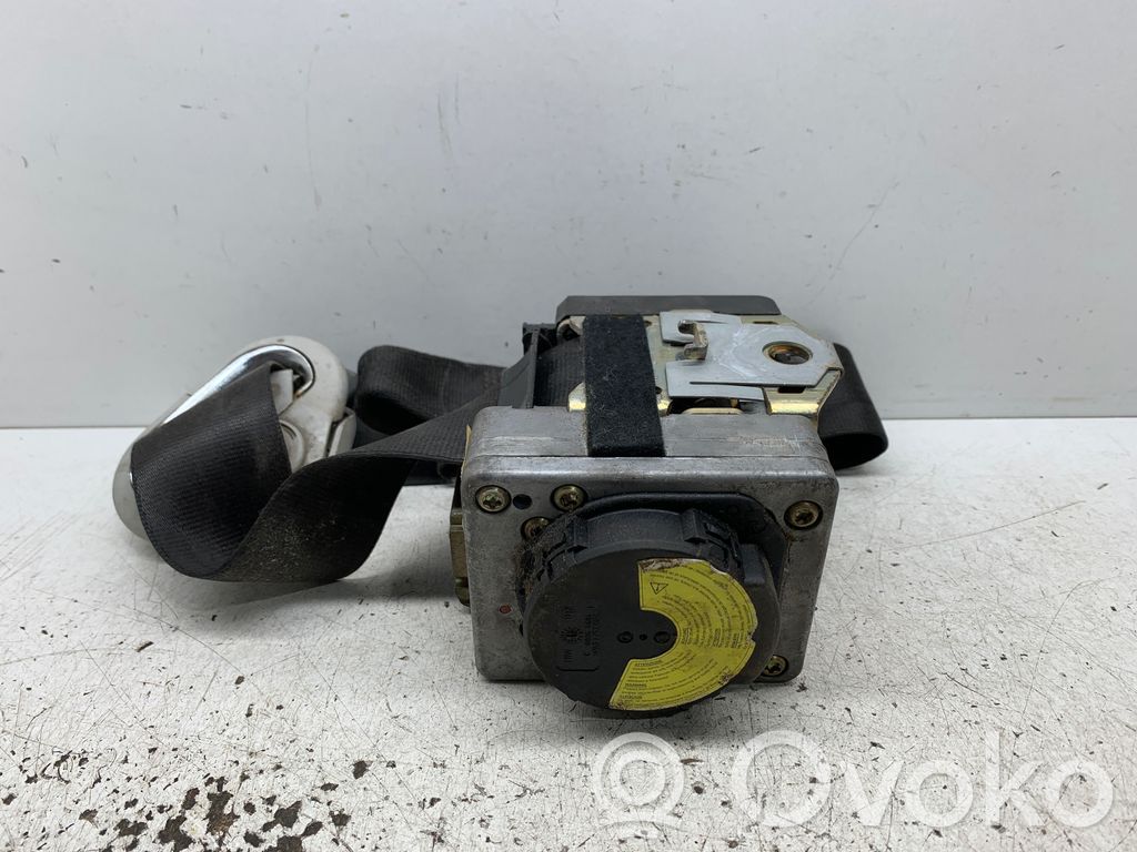 Volkswagen Golf IV Cinturón delantero 