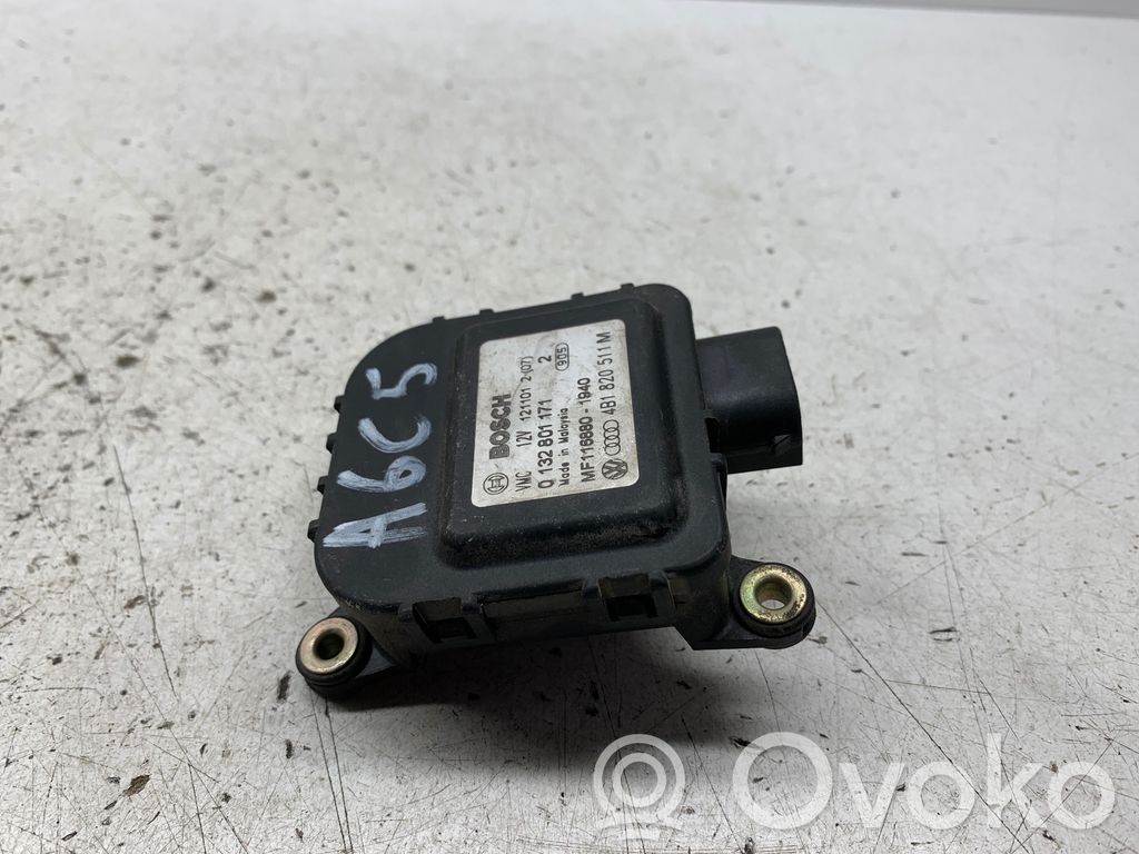 Audi A6 S6 C5 4B Silniczek nagrzewnicy 