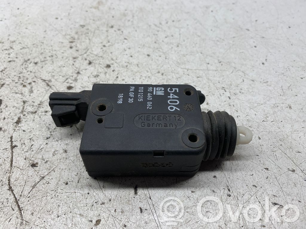 Opel Astra G Central locking motor 