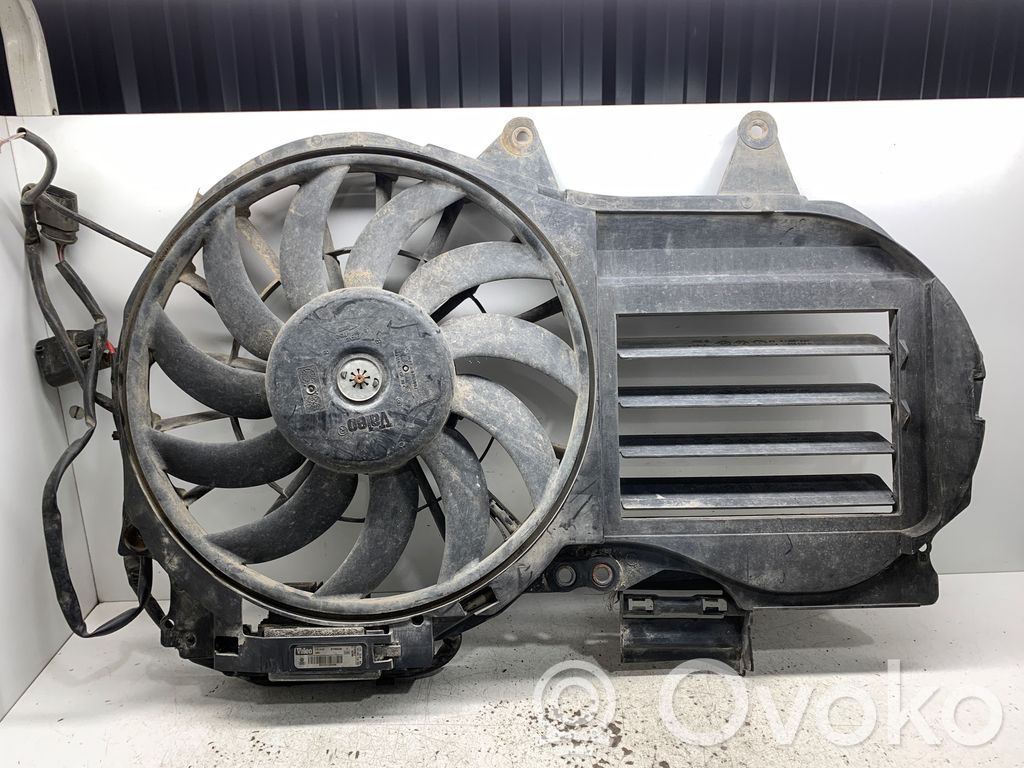 Audi A4 S4 B6 8E 8H Jäähdyttimen jäähdytinpuhallin 