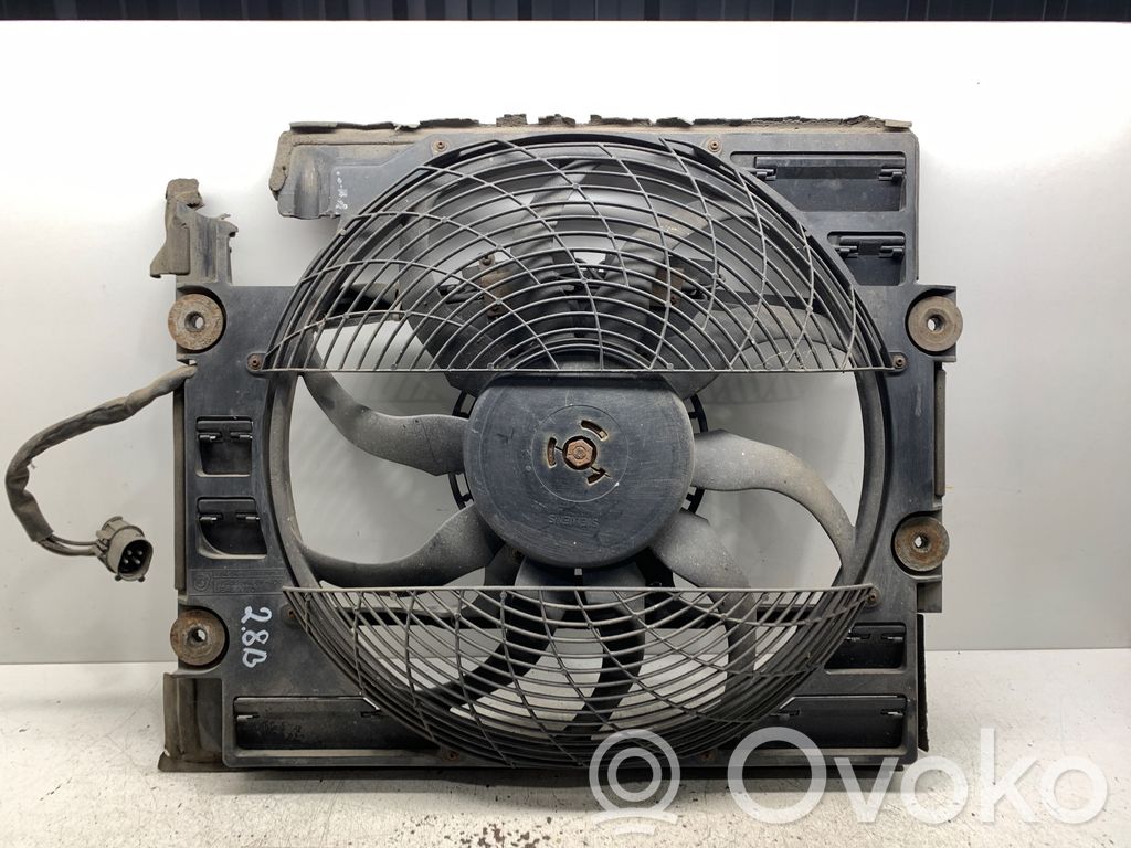 BMW 5 E39 Elektrisks radiatoru ventilators 