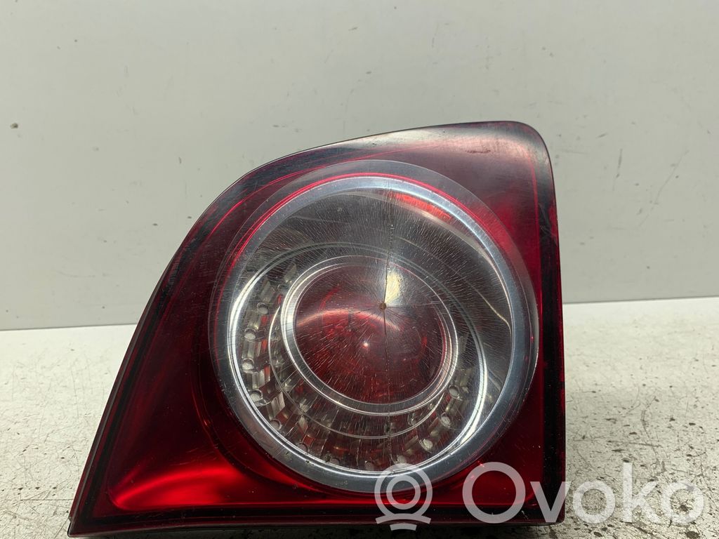 Lampy tylnej klapy bagażnika   964962,5M0945093H