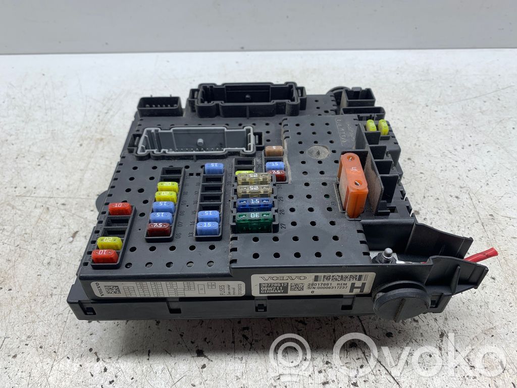 Volvo XC90 Fuse module 