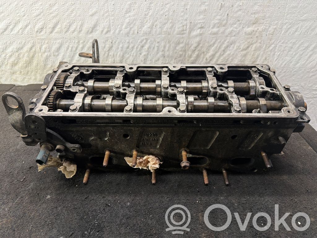 Volkswagen PASSAT B6 Engine head 
