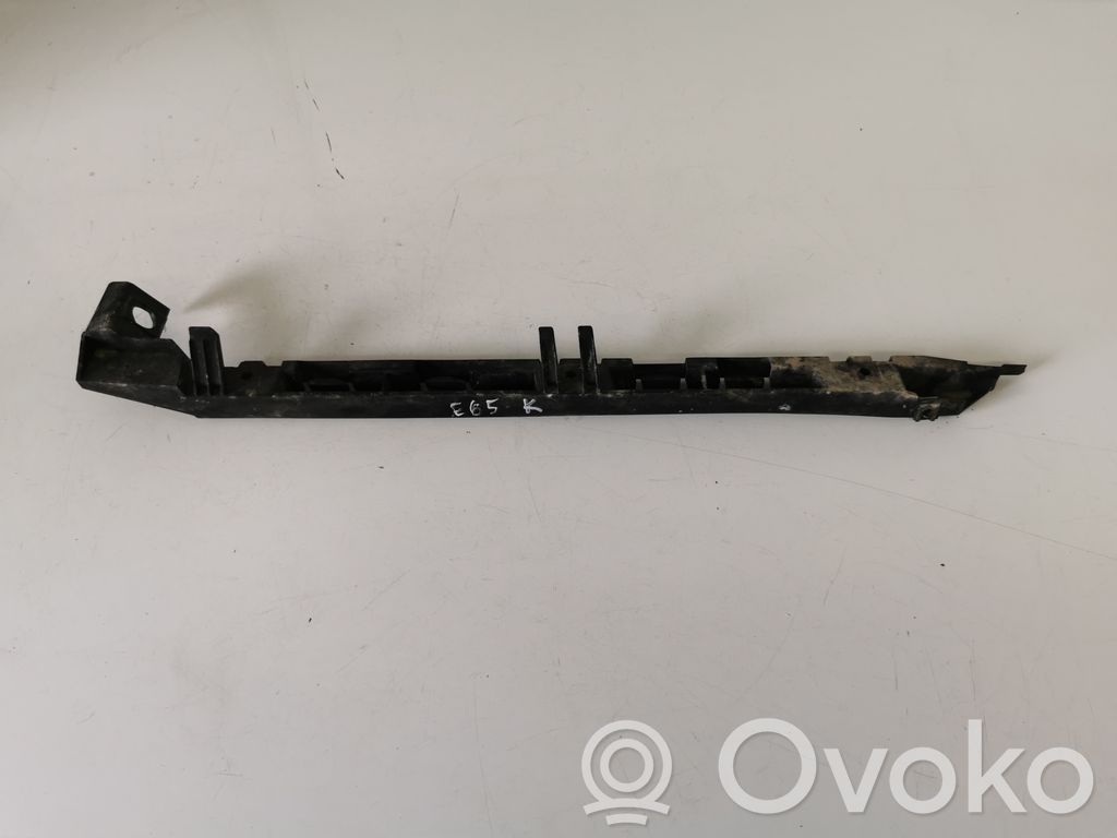 BMW 7 E65 E66 Galinis laikiklis bamperio 