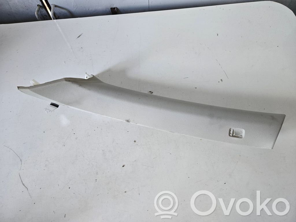 Volvo XC60 Pilar (A) 