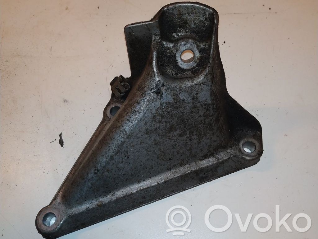 BMW 5 E60 E61 Engine mounting bracket 