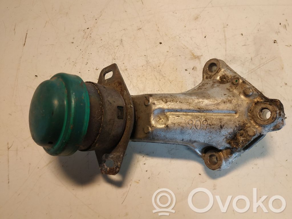 Citroen C5 Engine mount bracket 