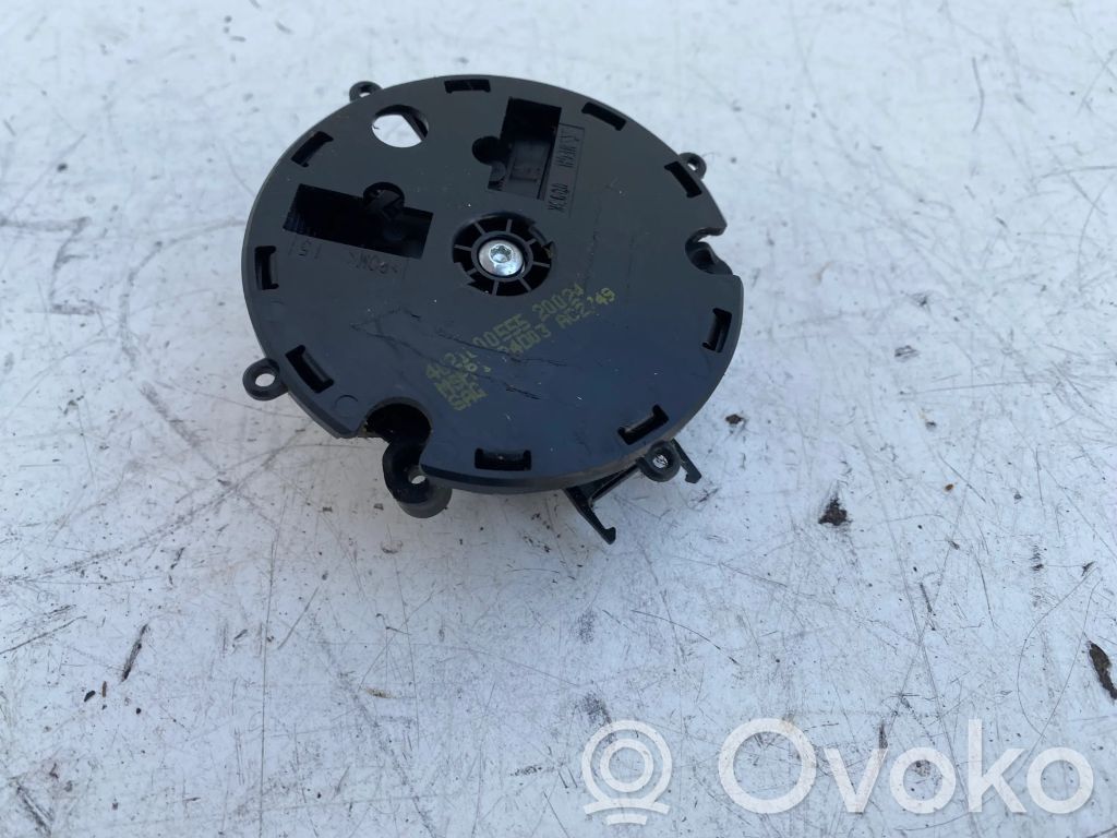 Toyota Verso Etuoven sähköisen sivupeilin osa 