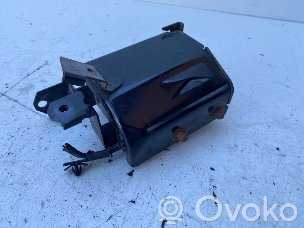 Mazda 3 II Other engine bay part 