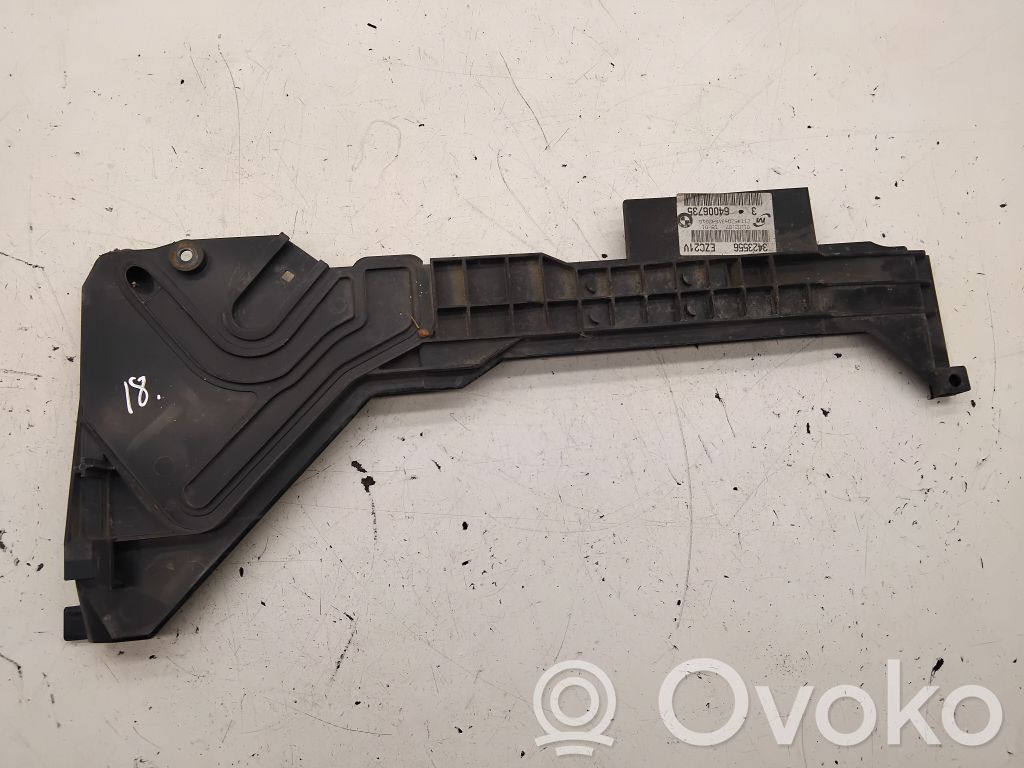 Radiator mount bracket   3509203