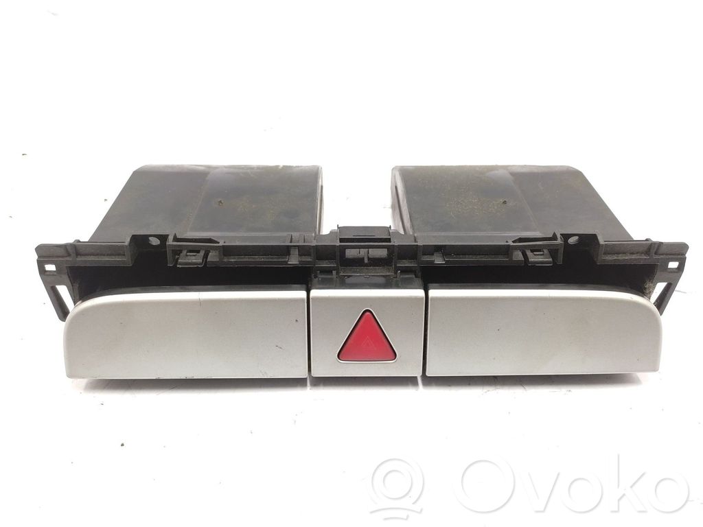 Volkswagen Passat Alltrack Botón interruptor de luz de peligro 