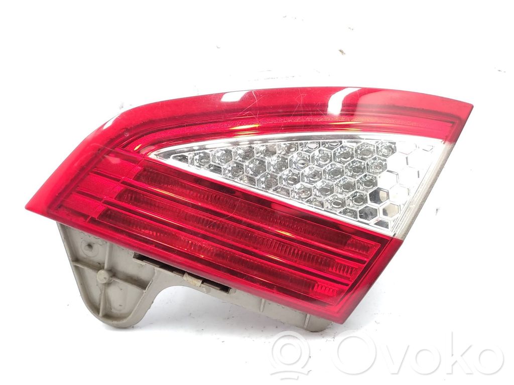 Ford Mondeo MK IV Bec lampă spate 