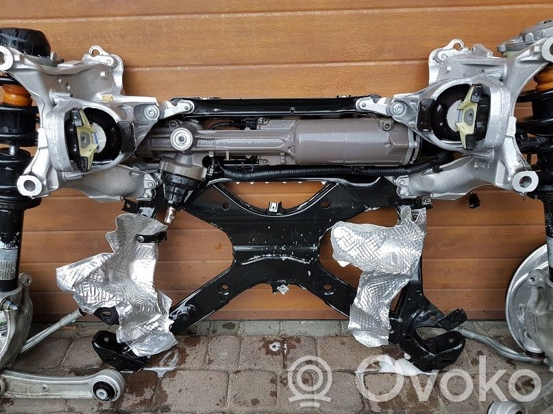 Audi A4 S4 B9 Rama pomocnicza przednia 