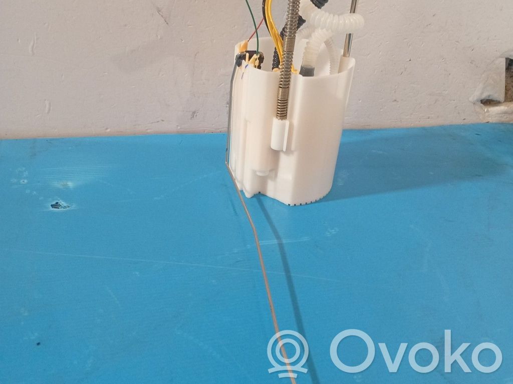 Renault Master III Bomba interna de combustible 