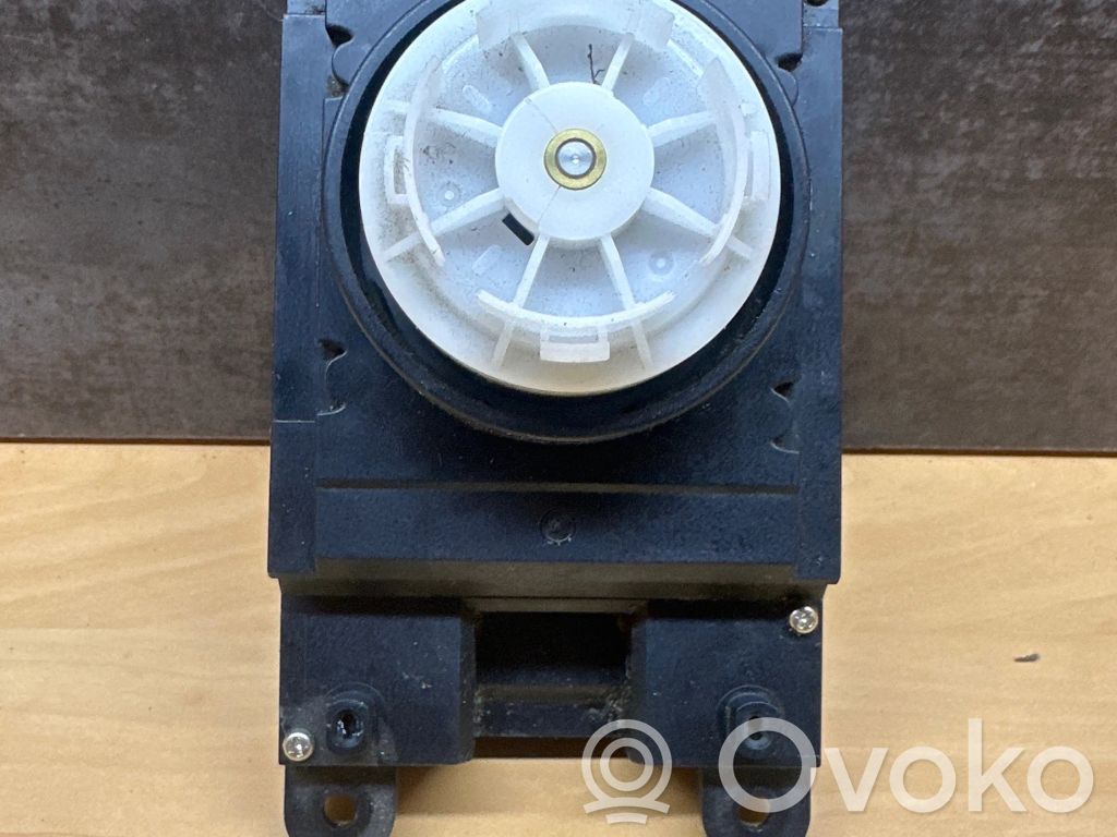 Multimediju kontrolieris   6944884,0619KAI01,06SW00