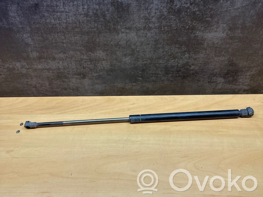 Volkswagen Golf IV Amortyzator klapy tylnej bagażnika 