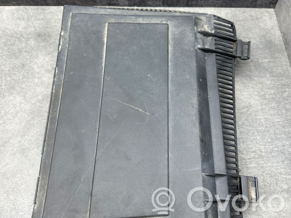 Cabin air micro filter cap   643183647749