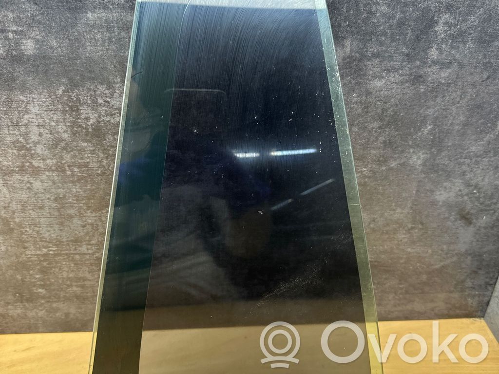 Opel Vectra C Ventanilla de ventilación de la puerta trasera 