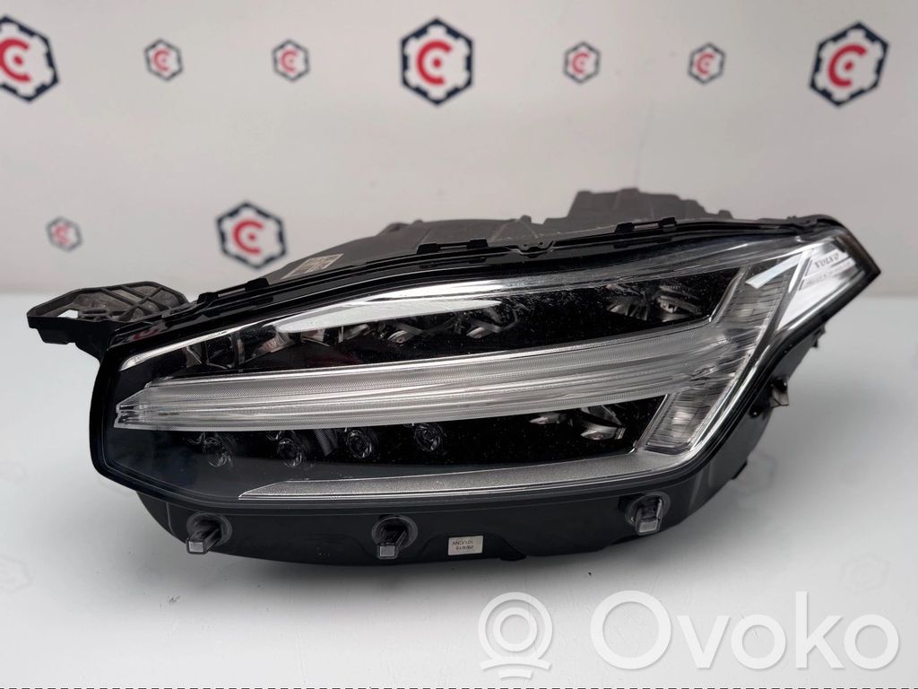 Volvo XC90 Scheinwerfer 