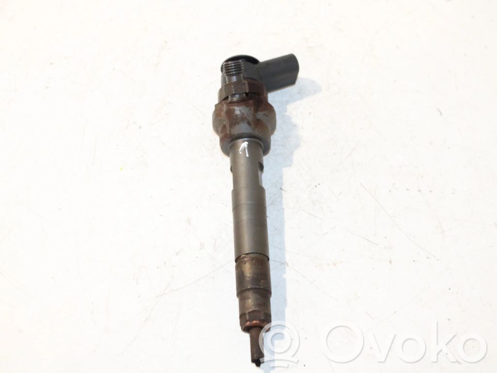 Injecteur de carburant   7798446,0445110289